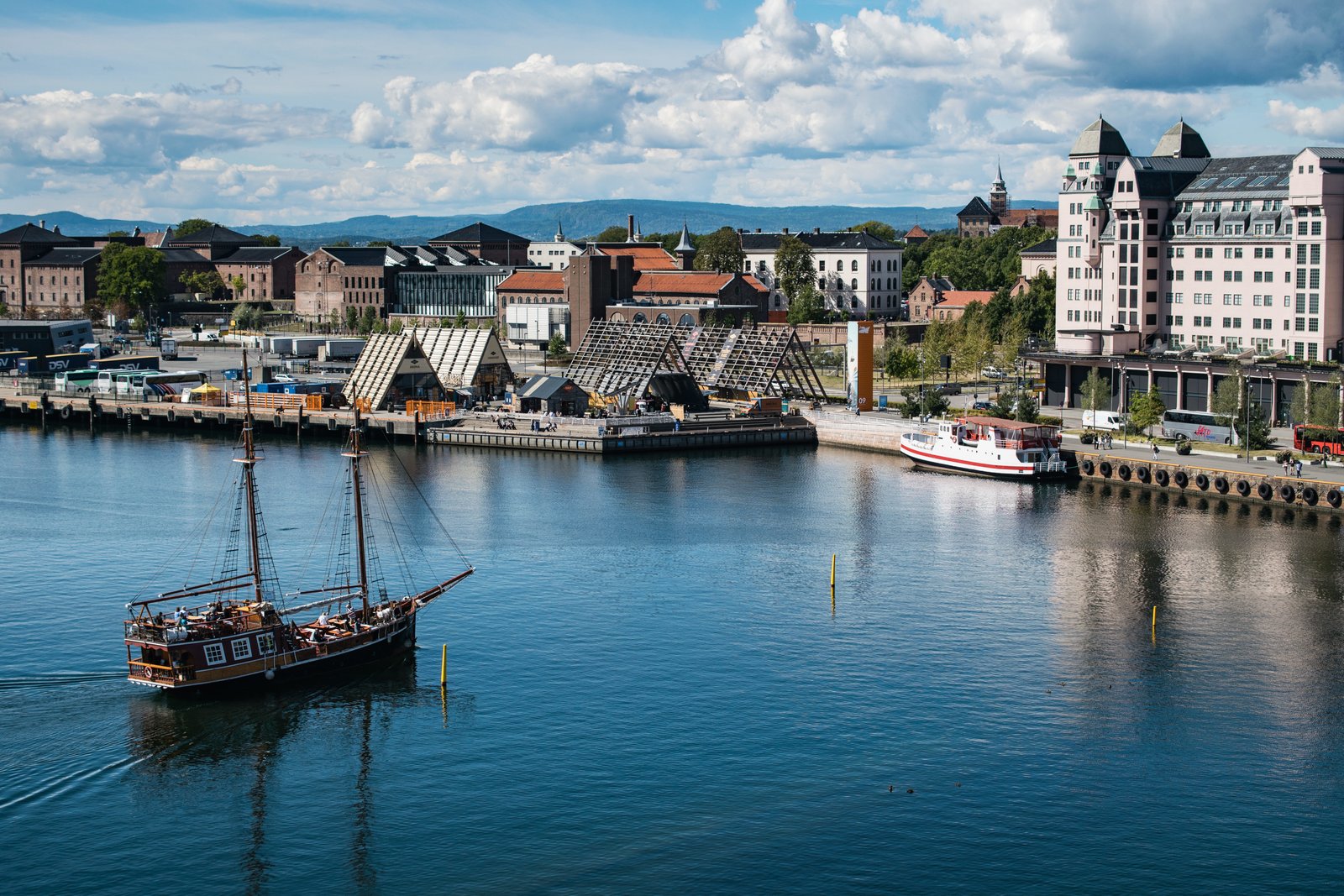 Arrive in Oslo